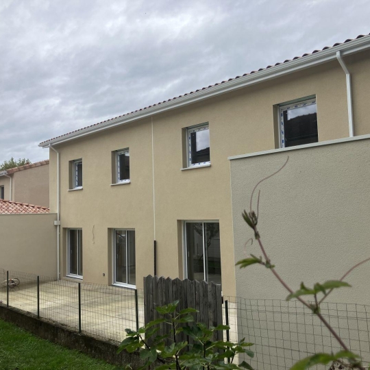  BATI-TERRE : Maison / Villa | SAINT-PERAY (07130) | 85 m2 | 1 150 € 