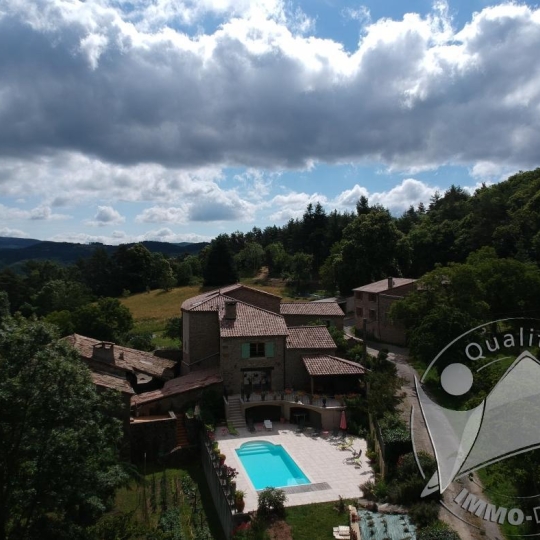  BATI-TERRE : Domain / Estate | VERNOUX-EN-VIVARAIS (07240) | 490 m2 | 680 000 € 