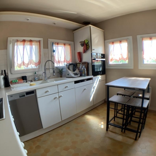  Annonces VALENCE : Maison / Villa | CHABEUIL (26120) | 97 m2 | 298 000 € 