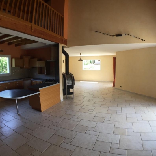  Annonces VALENCE : Maison / Villa | TOULAUD (07130) | 170 m2 | 390 000 € 