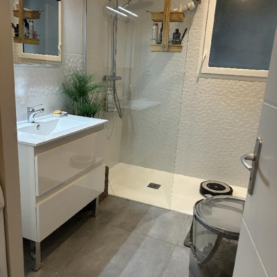  Annonces VALENCE : Appartement | SAINT-PERAY (07130) | 73 m2 | 950 € 
