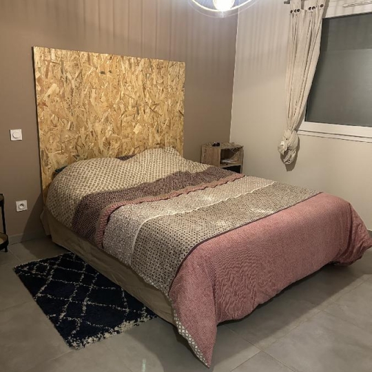  Annonces VALENCE : Appartement | SAINT-PERAY (07130) | 73 m2 | 950 € 