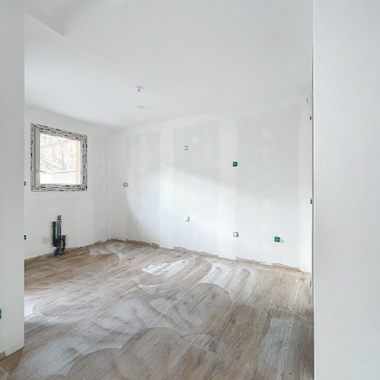  Annonces VALENCE : Maison / Villa | VALENCE (26000) | 111 m2 | 343 000 € 