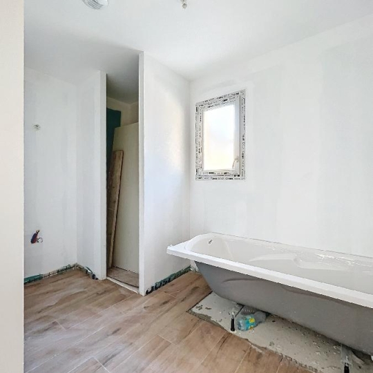  Annonces VALENCE : Maison / Villa | VALENCE (26000) | 111 m2 | 343 000 € 