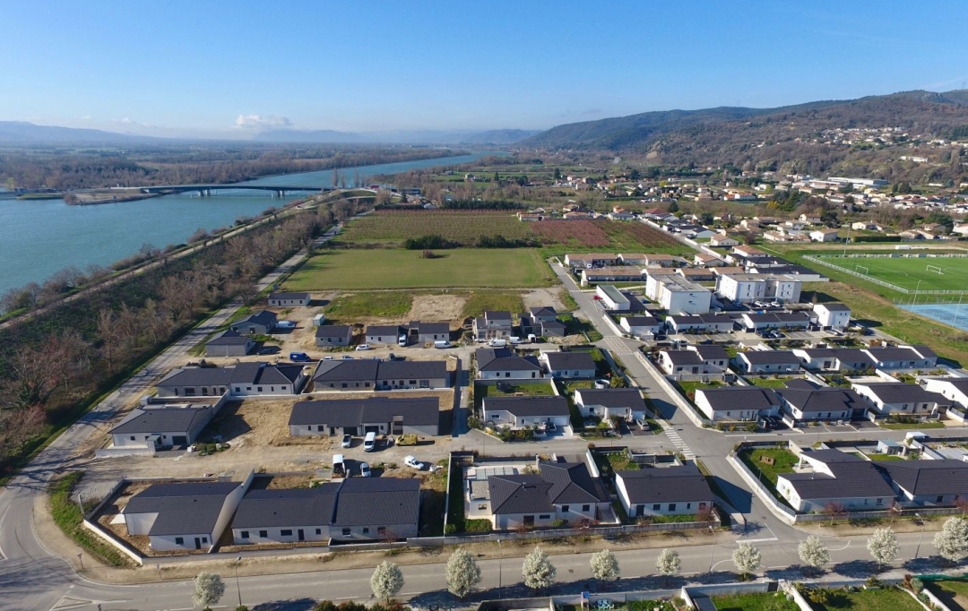 Annonces VALENCE : Terrain | CHARMES-SUR-RHONE (07800) | 0 m2 | 83 000 € 