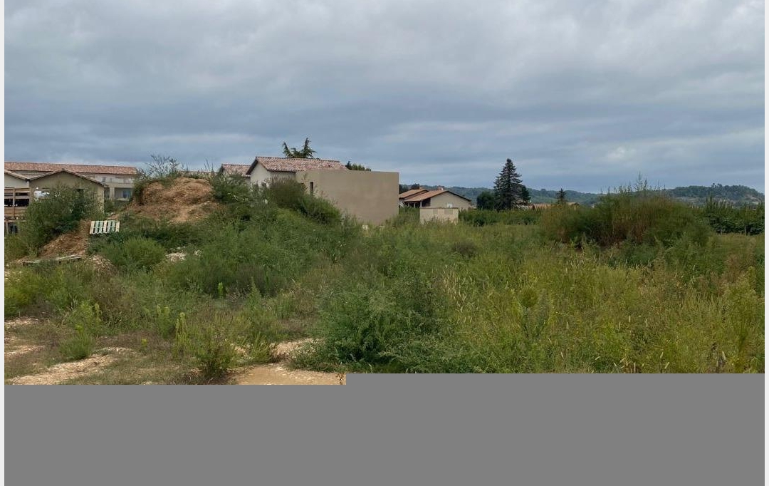 Annonces VALENCE : Ground | GRANGES-LES-BEAUMONT (26600) | 600 m2 | 114 990 € 