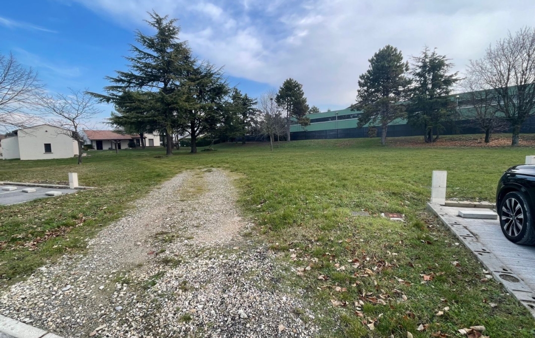 Annonces VALENCE : Terrain | CHABEUIL (26120) | 0 m2 | 190 800 € 