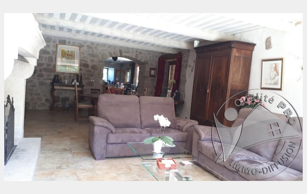 BATI-TERRE : Domain / Estate | VERNOUX-EN-VIVARAIS (07240) | 490 m2 | 680 000 € 