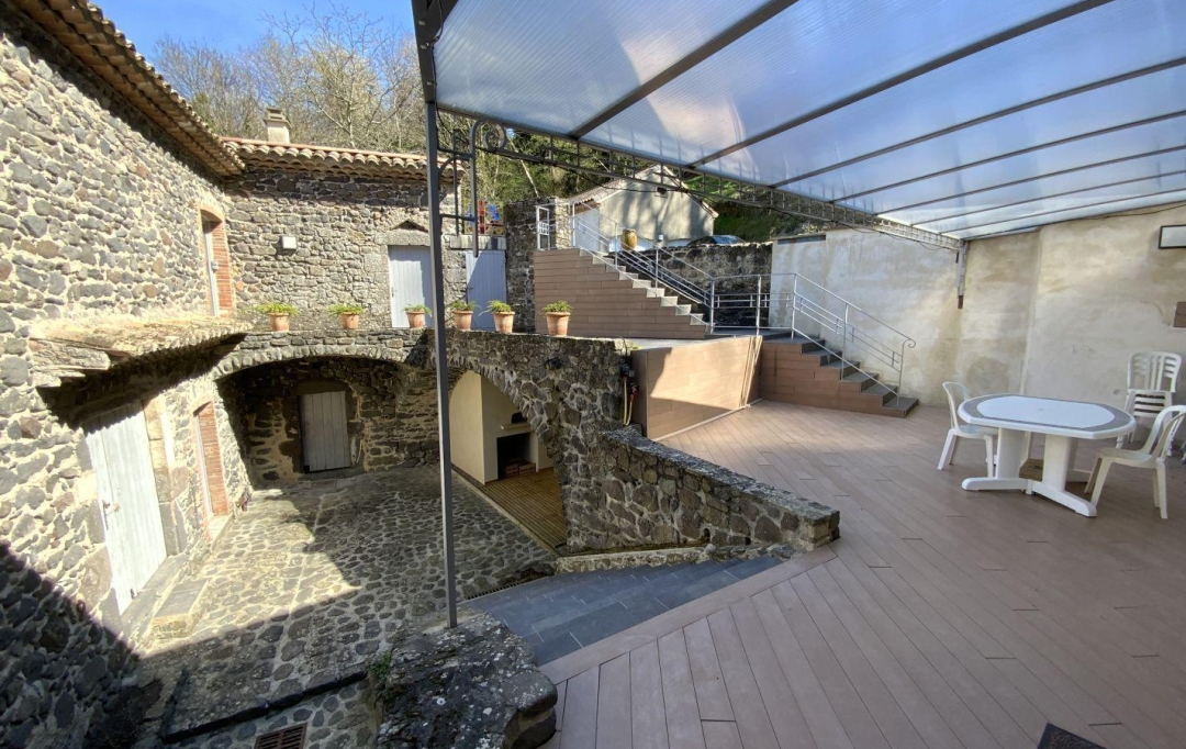 BATI-TERRE : Domain / Estate | ROCHESSAUVE (07210) | 340 m2 | 590 000 € 