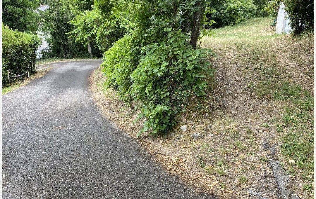 BATI-TERRE : Ground | LES OLLIERES-SUR-EYRIEUX (07360) | 0 m2 | 46 500 € 