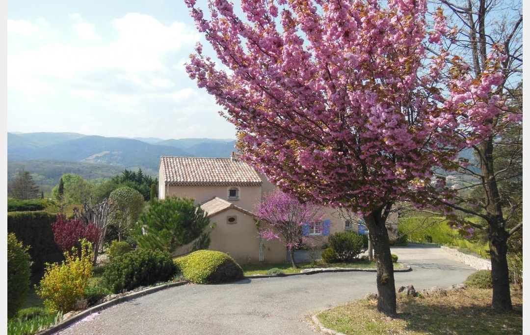 BATI-TERRE : House | SAINT-PERAY (07130) | 244 m2 | 650 000 € 