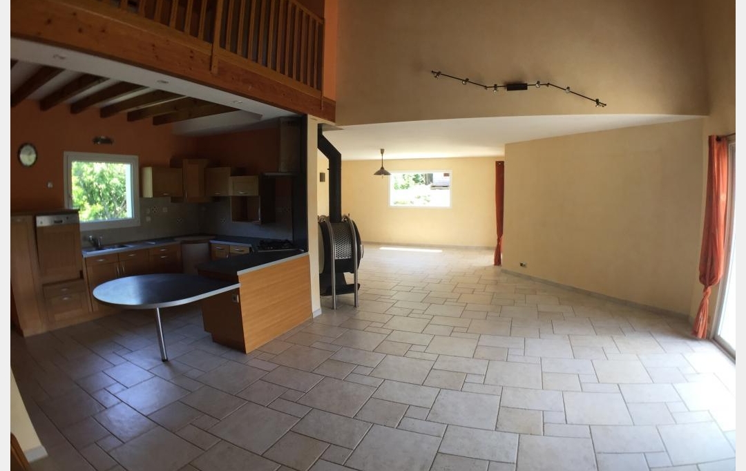 BATI-TERRE : House | TOULAUD (07130) | 170 m2 | 390 000 € 