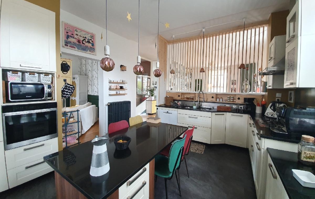 Annonces VALENCE : Maison / Villa | VALENCE (26000) | 237 m2 | 600 000 € 
