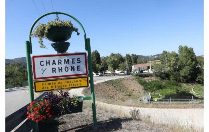  Annonces VALENCE Maison / Villa | CHARMES-SUR-RHONE (07800) | 81 m2 | 236 700 € 